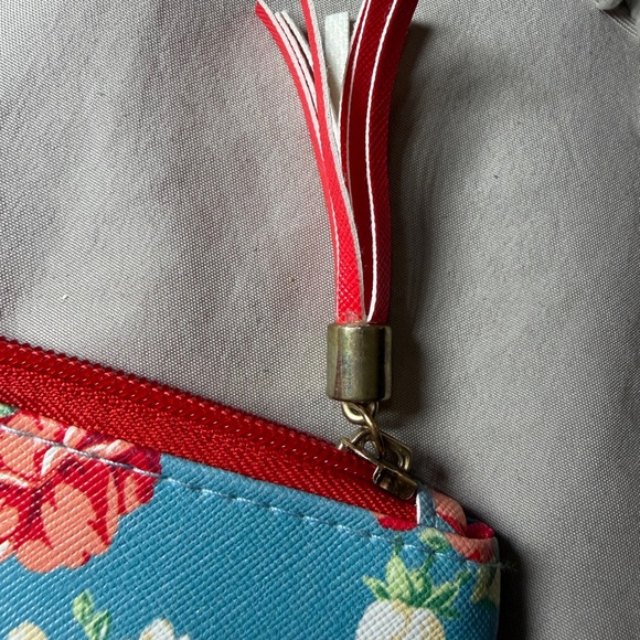 The Pioneer Woman Red and Blue Floral Wristlet - Picture 5 of 8